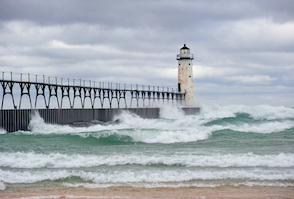 Discount hotels and attractions in Manistee, Michigan