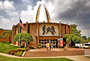 Discount hotels and attractions in Canton, Ohio